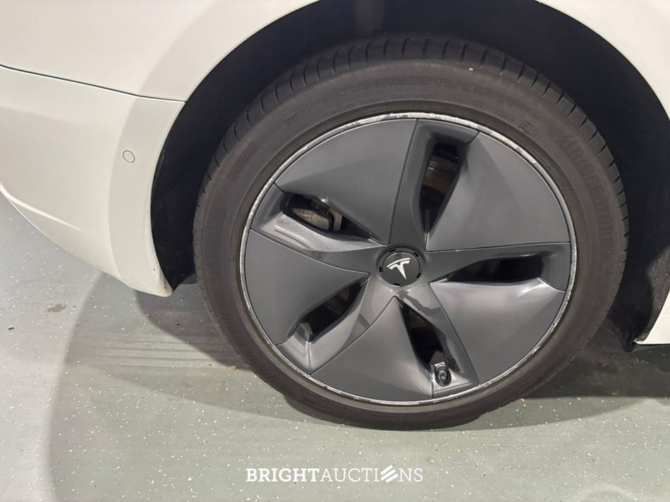 Tesla Model 3 Standard RWD Plus 60 kWh 238pk 2019 (Origineel-NL), G-097-DX