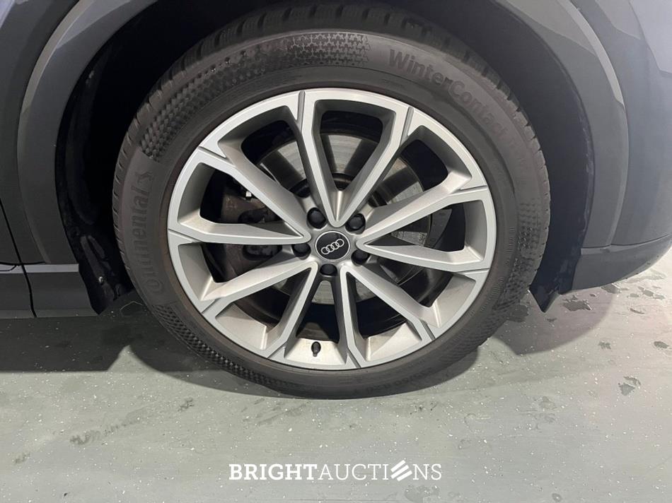 Audi Q4 e-tron 40 Launch edition S Competition 77 kWh 204pk 2022 (Origineel-NL), P-408-DF