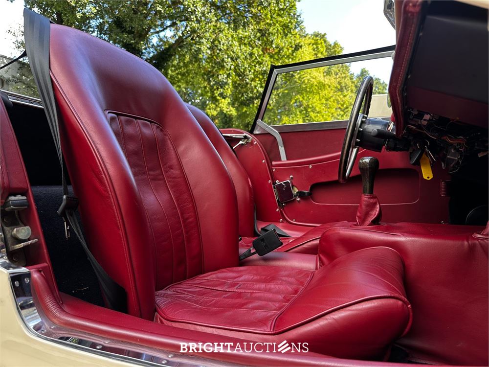 Morgan Plus 8 4.0 V8 190pk 2001, P-992-JB