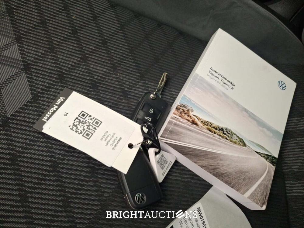 Volkswagen Tiguan R-Line 1.5 TSI 150pk 2021 (Origineel-NL), K-340-VD