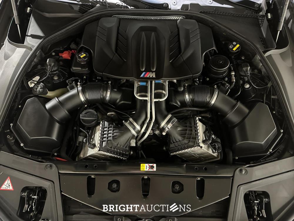 BMW M5 F10 4.4 V8 560pk 2014 5-Serie, 3-ZLJ-94