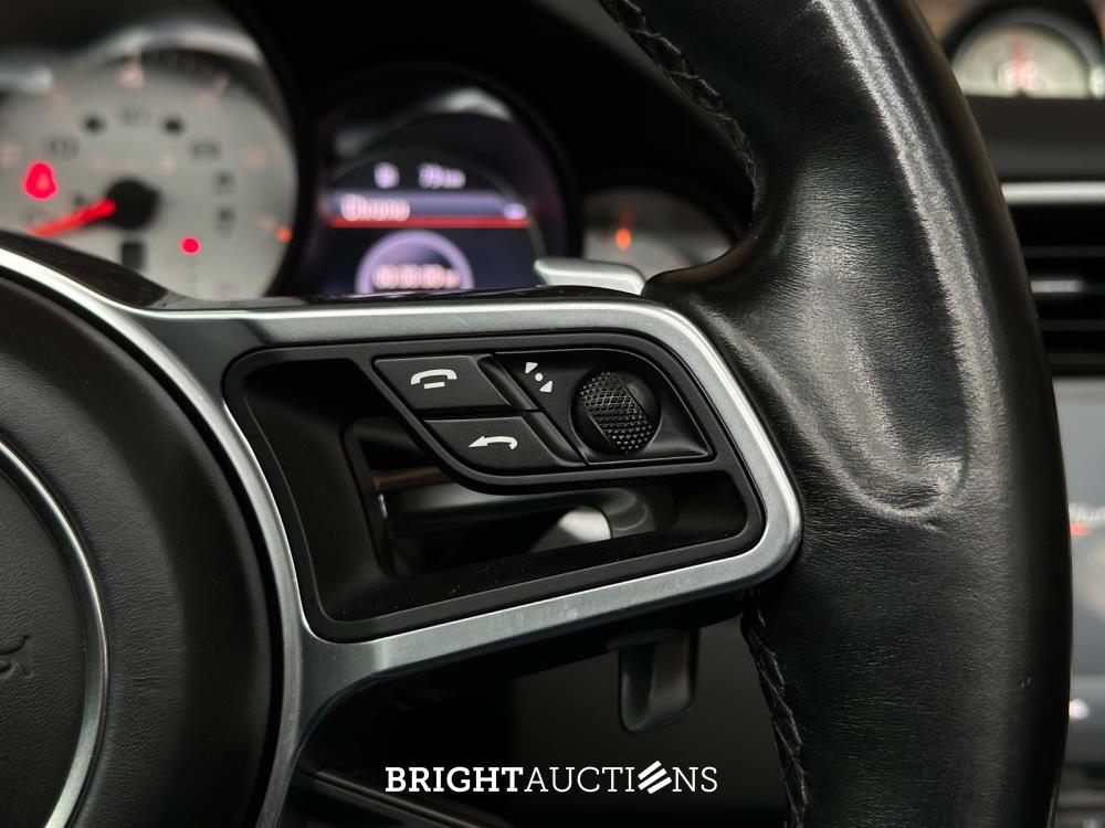 Porsche 911 991.2 Turbo S Cabrio 3.8 V6 581pk 2017 (Origineel-NL+2e eigenaar), PG-468-L