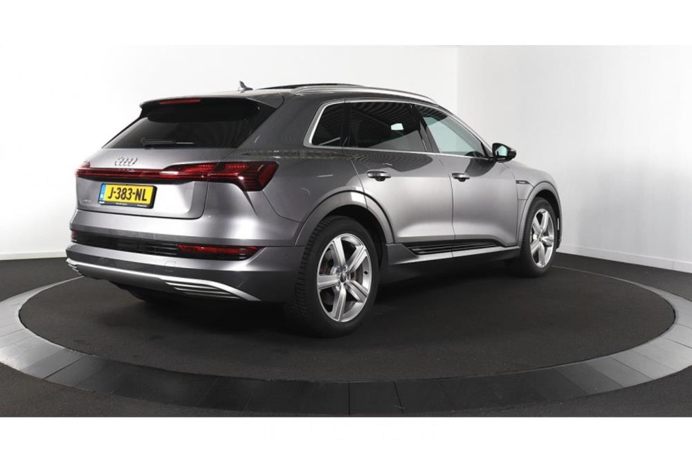 Audi e-tron 50 Launch edition plus Quattro 71 kWh 313pk 2020 (Origineel-NL), J-383-NL