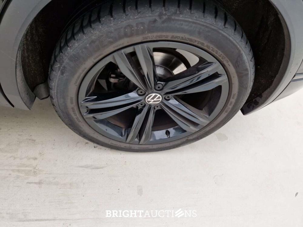 Volkswagen Tiguan Highl. Bus R 1.5 TSI 150pk 2020 (Origineel-NL), J-885-HF