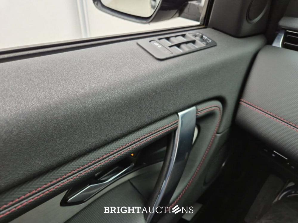 Land Rover Discovery Sport P300e Dynamic Se AWD 309pk 2023, 2EEB519