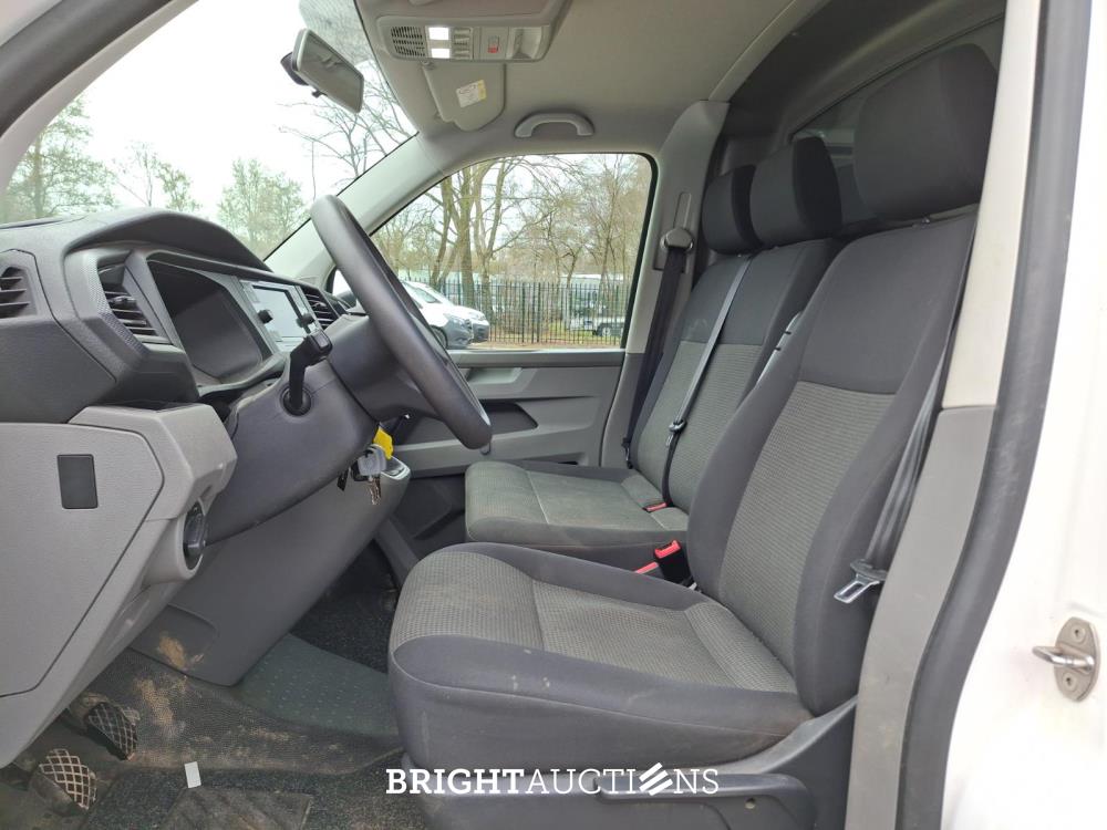Volkswagen Transporter 2.0 TDI L1H1 26 Economy Business 90 pk 2021, VJN-72-V