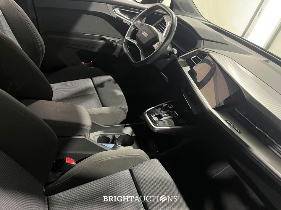 Audi Q4 e-tron 35 Advanced edition 55 kWh 170pk 2022 (Origineel-NL), R-475-BX
