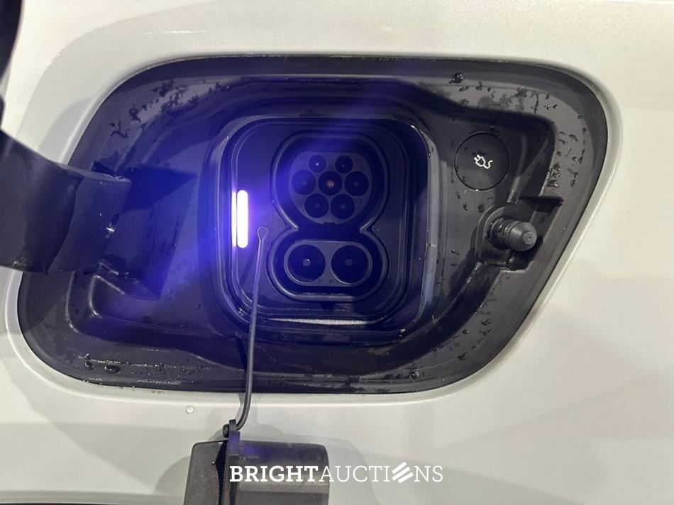 Volvo XC40 Recharge P8 R-Design Warmtepomp AWD 408pk 2021 (Origineel-NL), L-701-DV