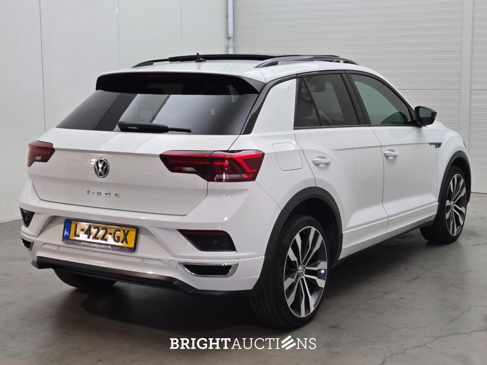 Volkswagen T-Roc Sport Business R 1.5 TSI 150pk 2019, L-422-GX