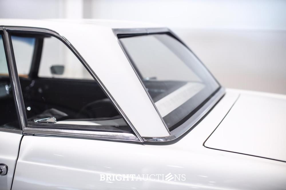 Mercedes-Benz 280 SL Pagode – Handgeschakeld – EU-uitvoering – 2.8 liter zes-in-lijn. 