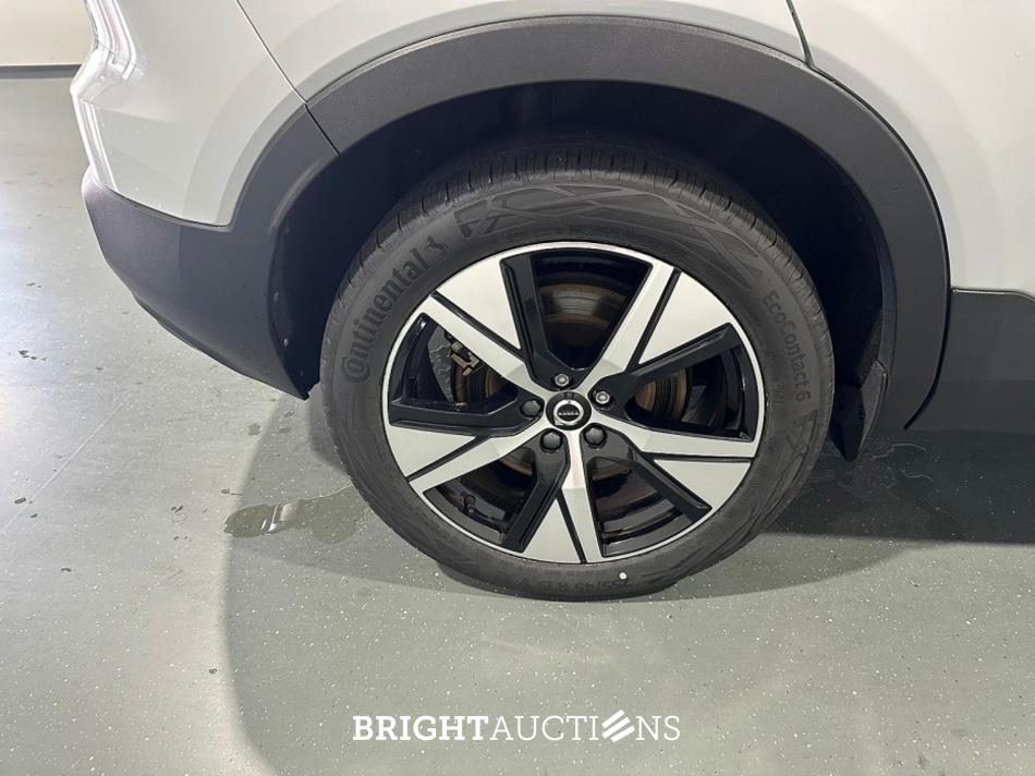 Volvo XC40 Recharge P8 R-Design Warmtepomp AWD 408pk 2021 (Origineel-NL), L-701-DV