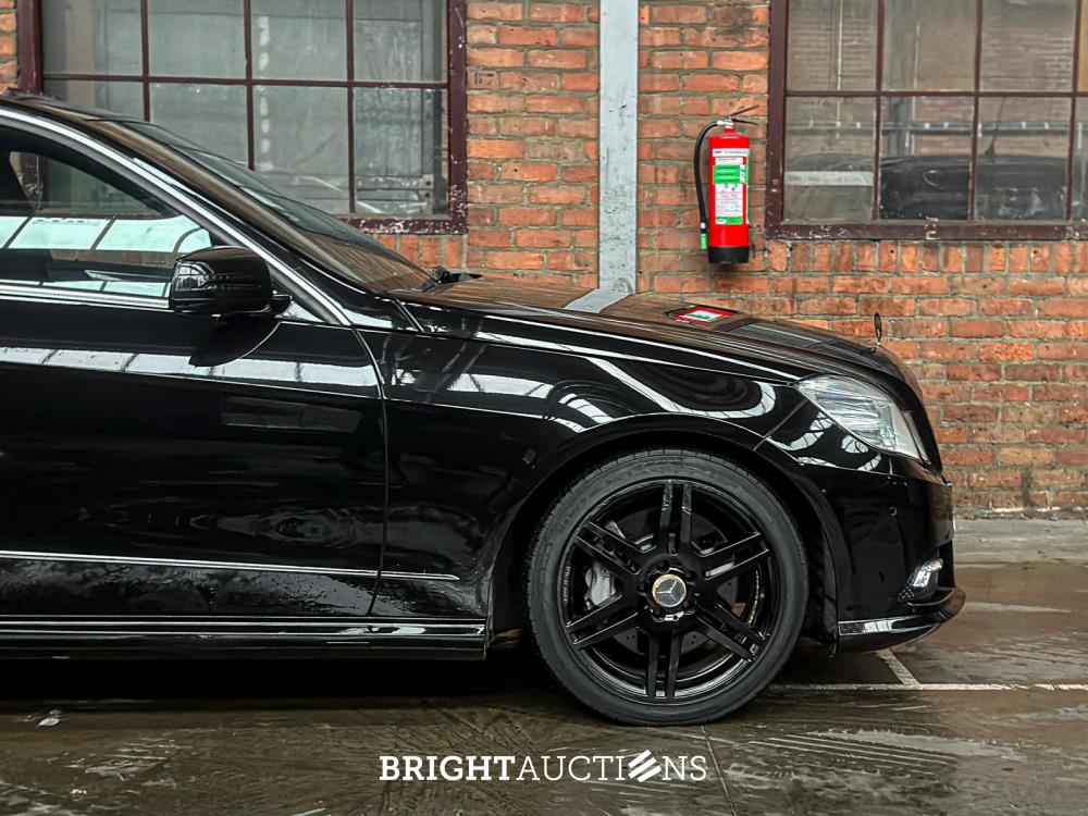 Mercedes-Benz E500 AMG 5.5 V8 388pk 2010 E-Klasse Youngtimer