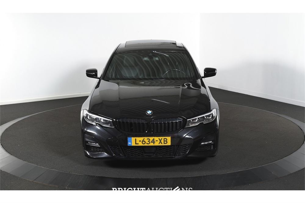 BMW 320 I Business Edition 183pk 2021 (Origineel-NL) 3-Serie, L-634-XB