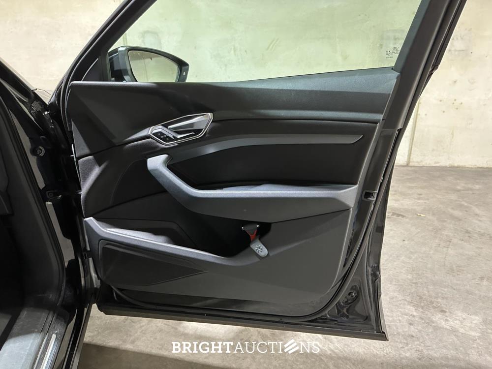 Audi e-tron 55 quattro edition 95 kWh 408hp 2020 (Original-NL+1. Besitzer), K-077-BL