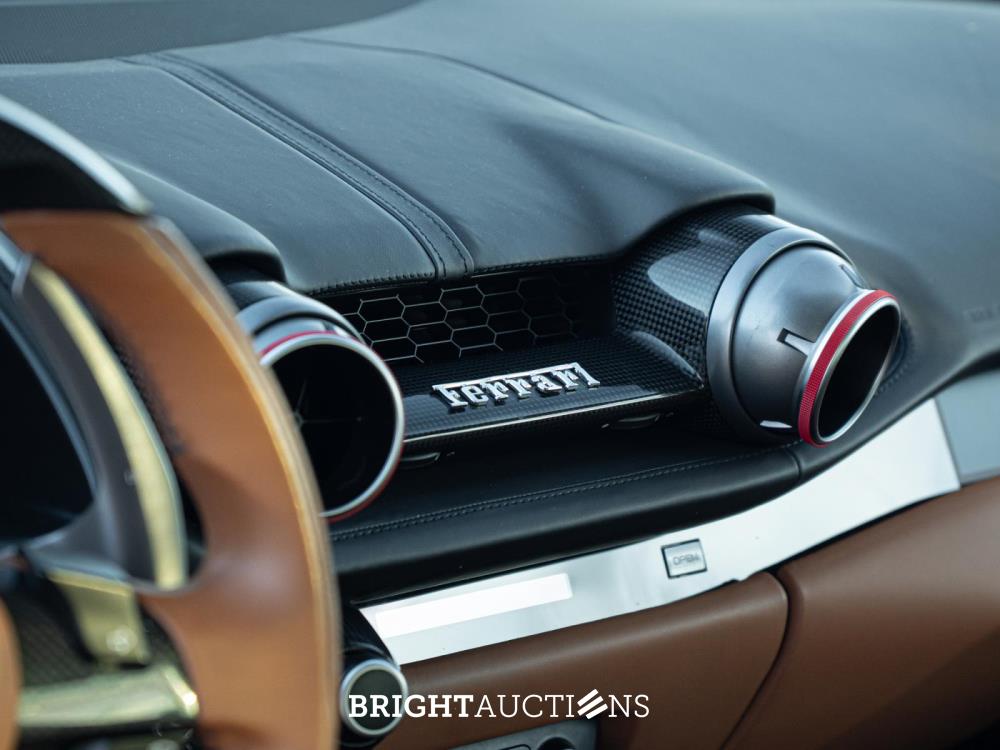 Ferrari 812 Superfast 6.5 V12 HELE -CARBON- 796pk 2020