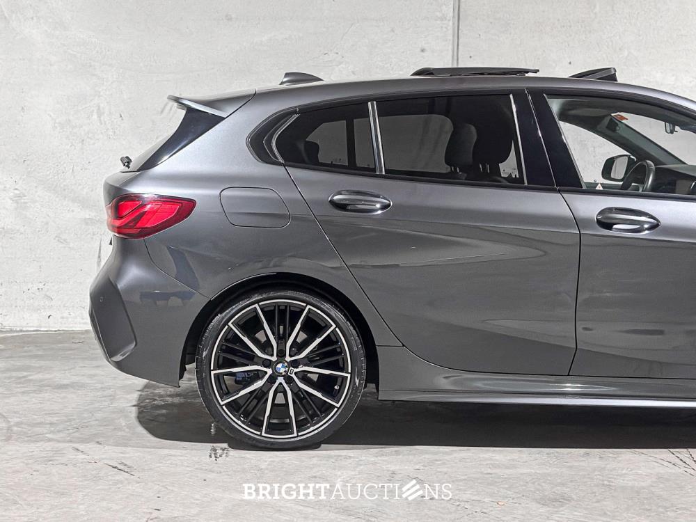 BMW 118i Executive Edition M-Sport 140pk 2020 (Origineel-NL) 1-Serie F40, J-643-ZV