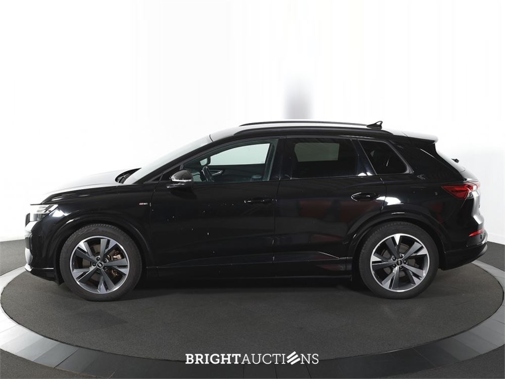Audi Q4 50 Launch edition S Competition Quattro 77 kWh 2021 (Origineel-NL), N-031-PL