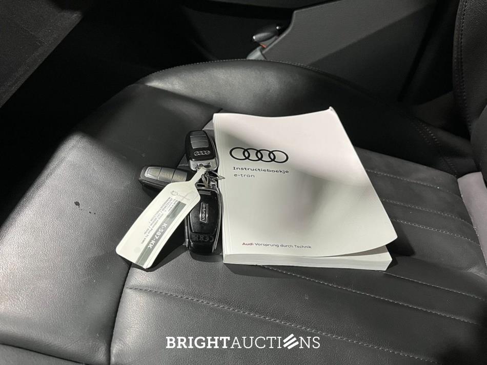 Audi e-tron 50 quattro Business edition Plus 71 kWh 313pk 2020 (Origineel-NL), K-587-KK