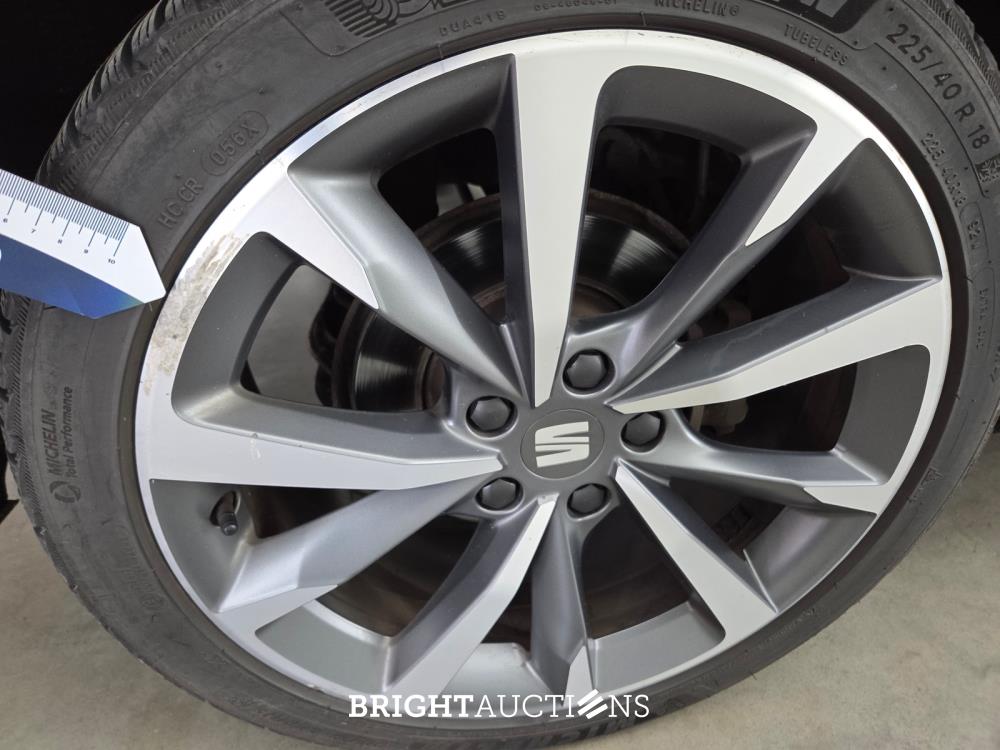 SEAT Leon Sportstourer eHybrid PHEV FR Business Intense 1.4 TSI 258pk 2021 (Origineel-NL), L-078-HB