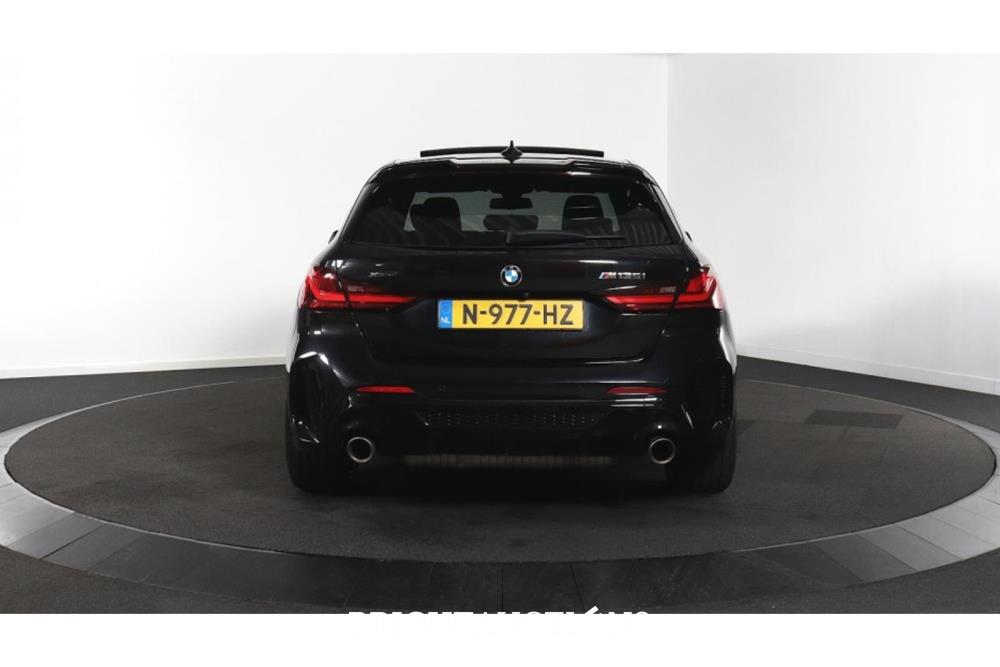 BMW M135 i Business Edition xDrive 306pk 2021 (Origineel-NL) 1-Serie, N-977-HZ