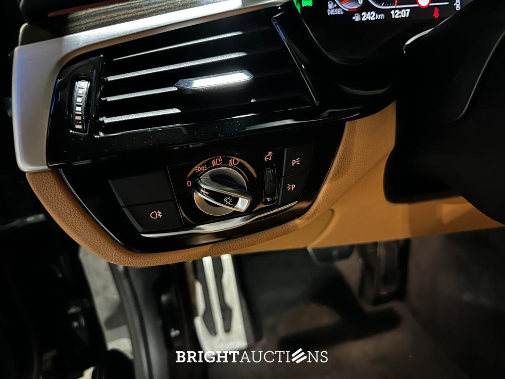 BMW 530d High Executive M-Sport 286hp 2020 5 Series Touring G31, N-026-XZ