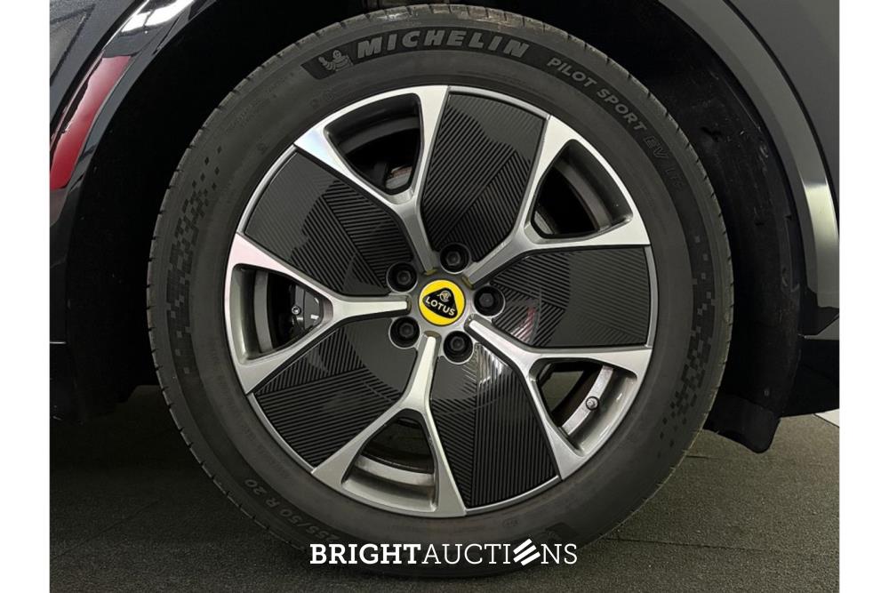 Lotus Eletre EDS 450 4WD 112 kWh 612pk 2023 (Origineel-NL), X-319-JJ