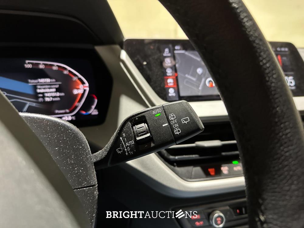 BMW 118i Introduction Edition 136hp 2023 (Original-NL+1st owner) 1-series, T-589-KN