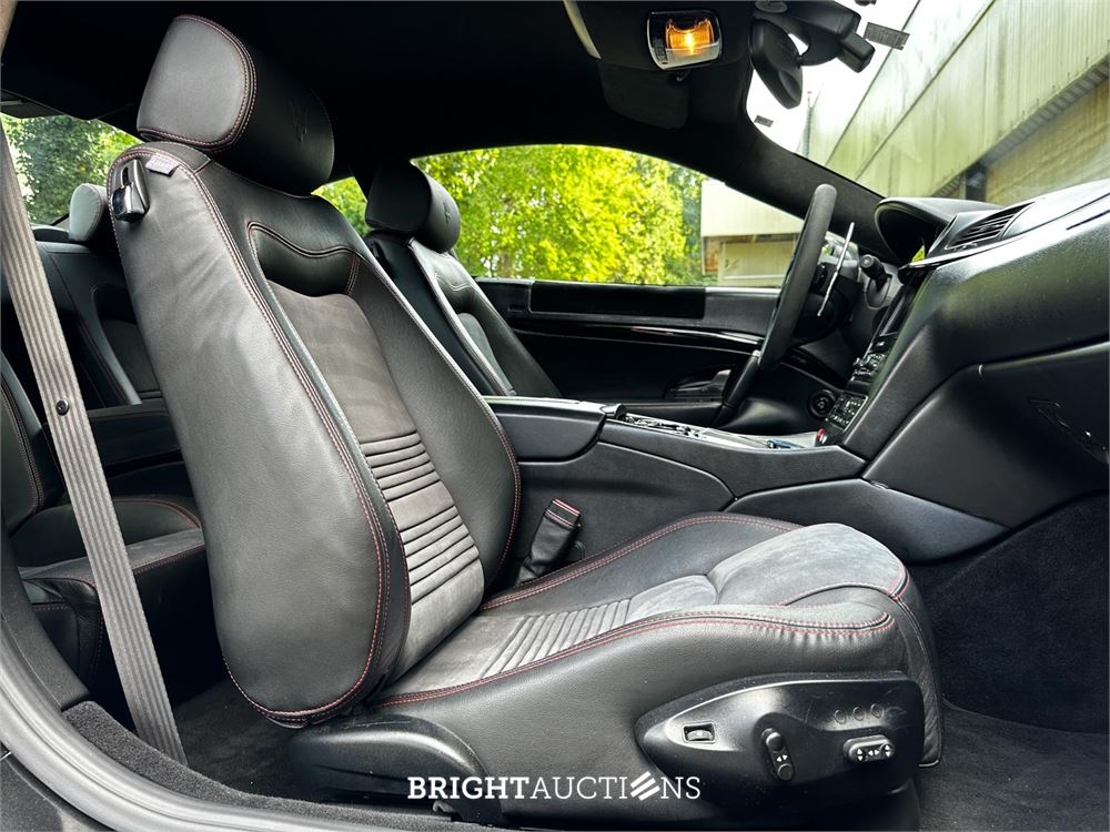 Maserati GranTurismo S 4.7 V8 440pk 2009