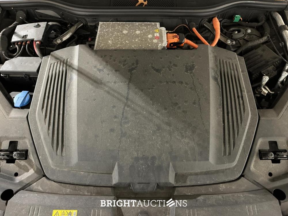 Audi e-tron 55 quattro edition 95 kWh 408hp 2020 (Original-NL+1. Besitzer), K-077-BL