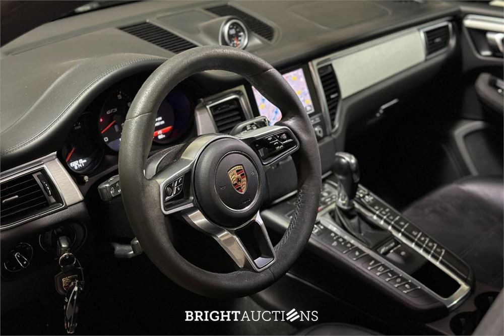 Porsche Macan GTS 3.0 V6 360pk 2018, R-860-XF