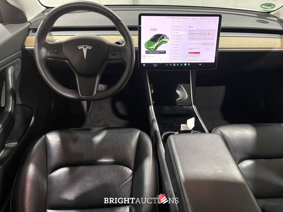 Tesla Model 3 Standard RWD Plus 60 kWh 238pk 2019 (Origineel-NL), G-097-DX