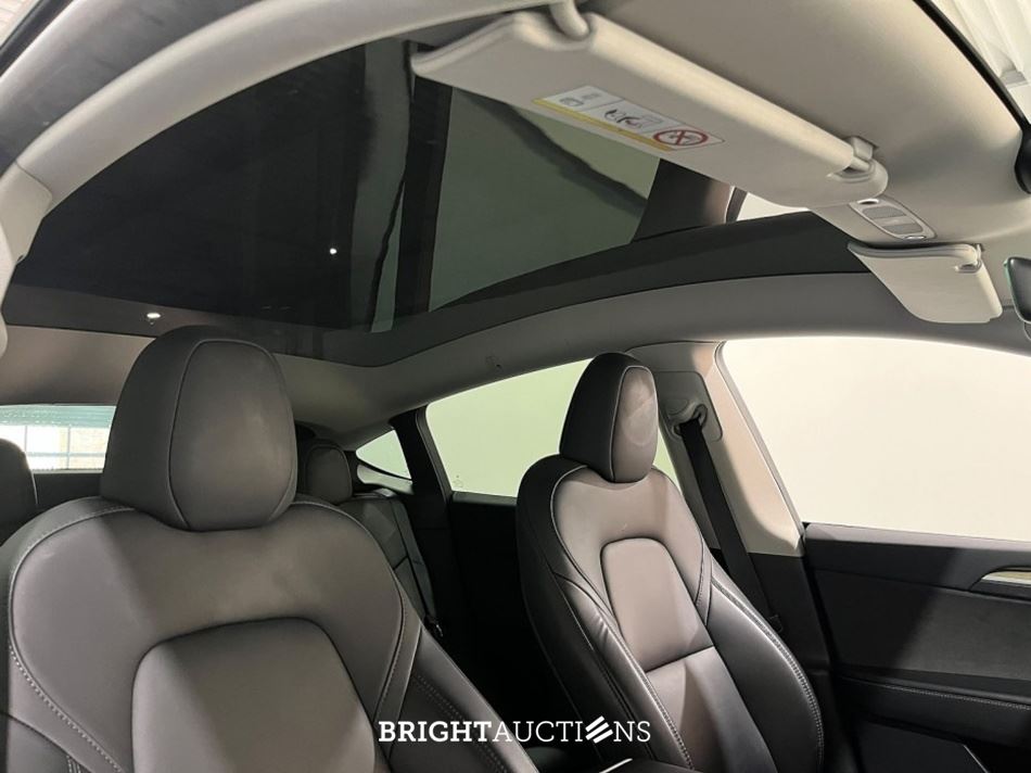 Tesla Model Y RWD 58 kWh 238pk 2022 (Origineel-NL), R-968-ZL