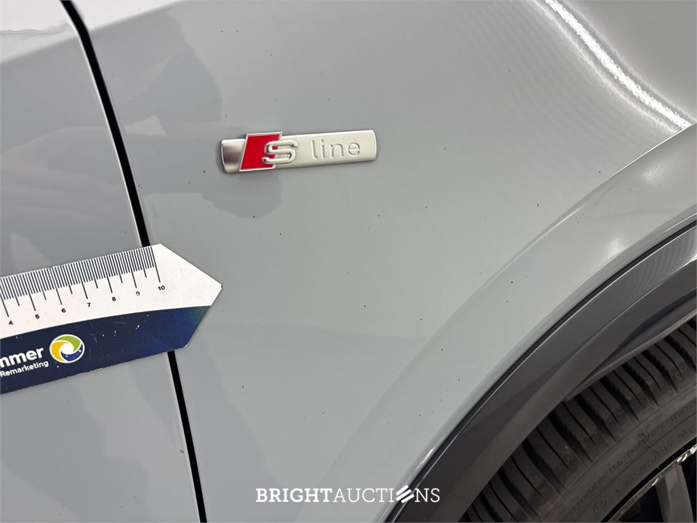 Audi Q2 35 S Edition TFSI 150pk 2022 (Origineel-NL), R-815-HB