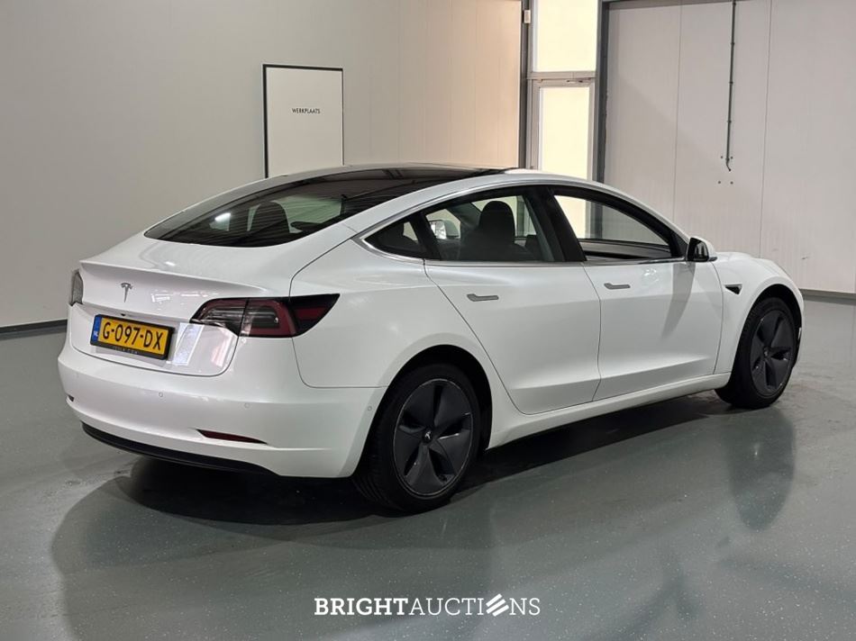 Tesla Model 3 Standard RWD Plus 60 kWh 238pk 2019 (Origineel-NL), G-097-DX