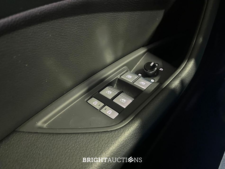 Audi e-tron Sportback 55 Advanced edition Quattro 95 kWh 408pk 2021 (Origineel-NL), L-608-RX