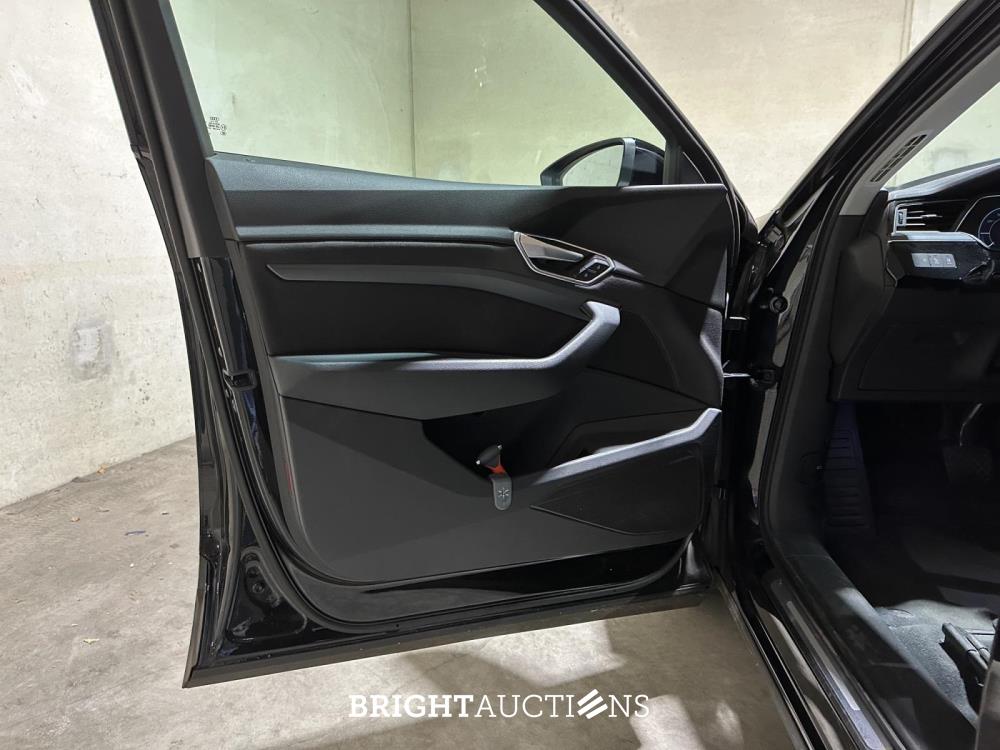 Audi e-tron 55 quattro edition 95 kWh 408pk 2020 (Origineel-NL + 1e eigenaar), K-077-BL