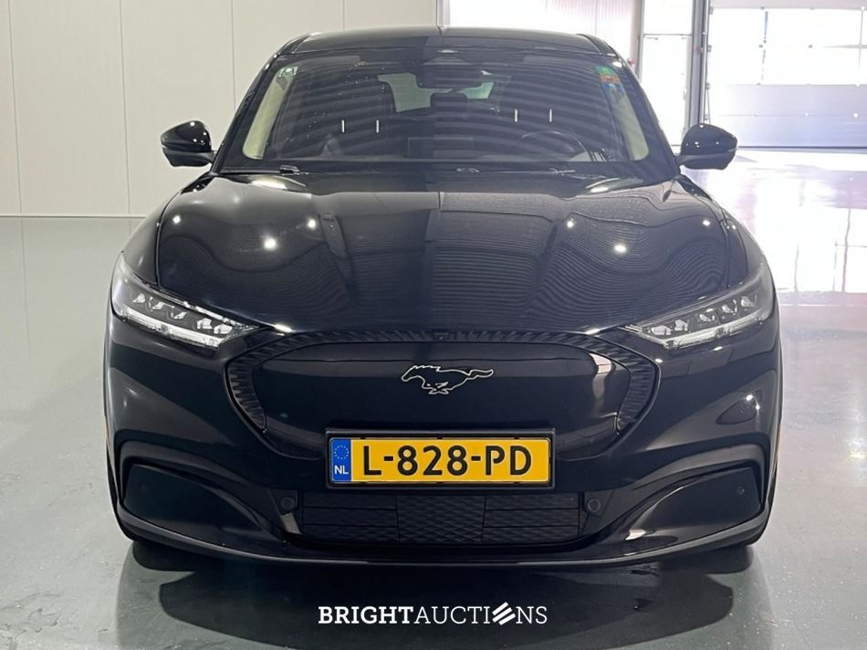 Ford Mustang Mach-E Extended RWD 98 kWh 286pk 2021 (Origineel-NL), L-828-PD