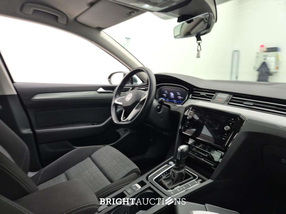 Volkswagen Passat Variant Business 1.5 TSI DSG 150pk 2021 (Origineel-NL), K-608-PS