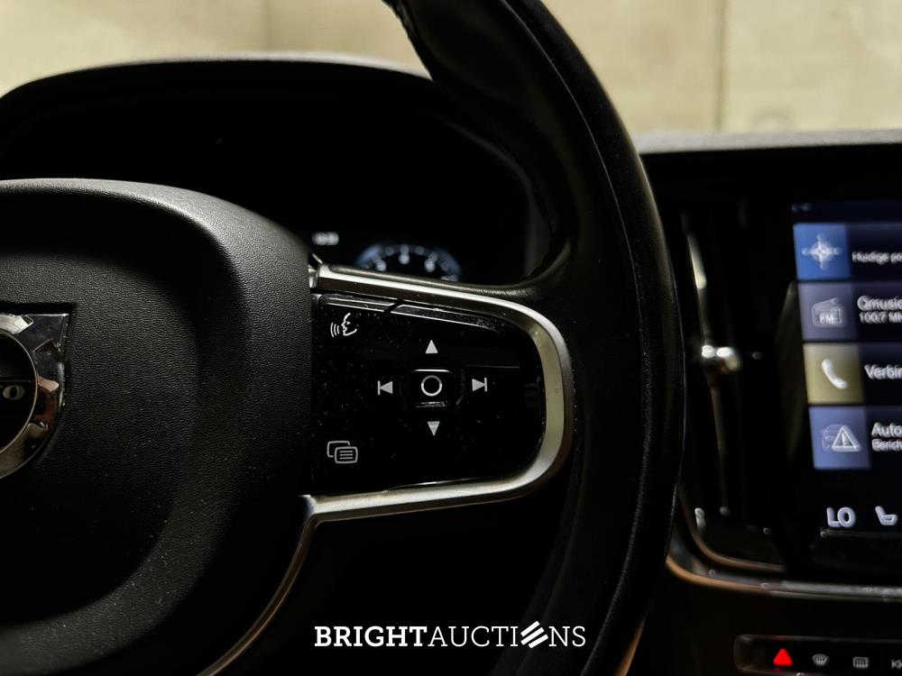 Volvo V90 2.0 T5 Momentum 254pk 2017 (Origineel-NL), PJ-218-K