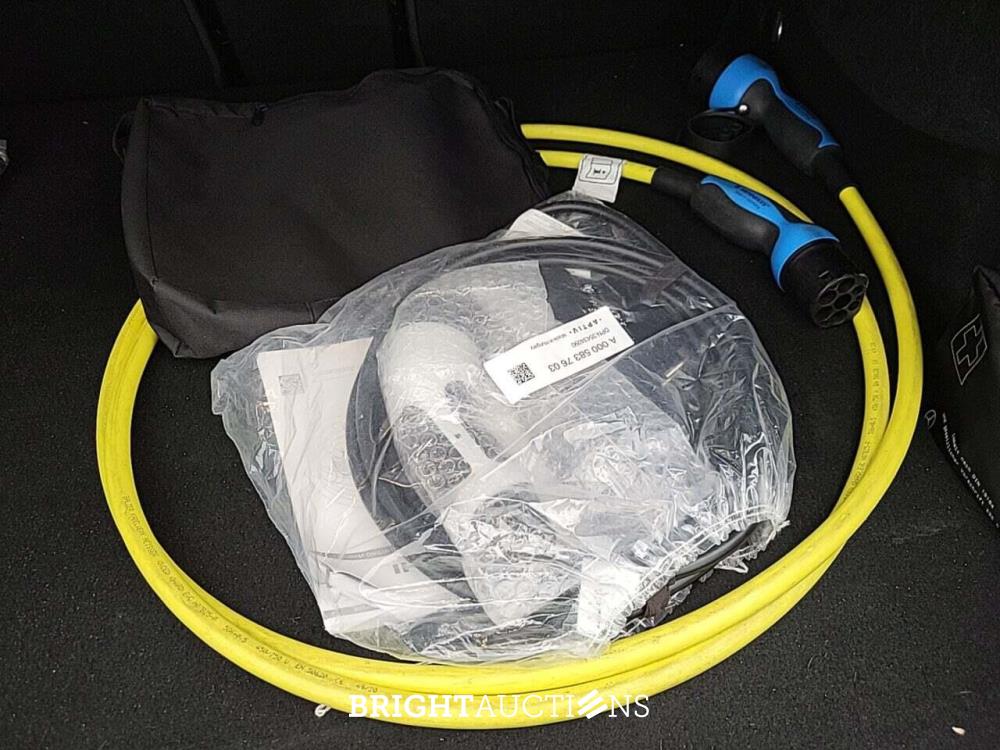 Mercedes-Benz A 250e Business Solution AMG 262pk 2021 (Origineel-NL) A-klasse, K-685-ZP