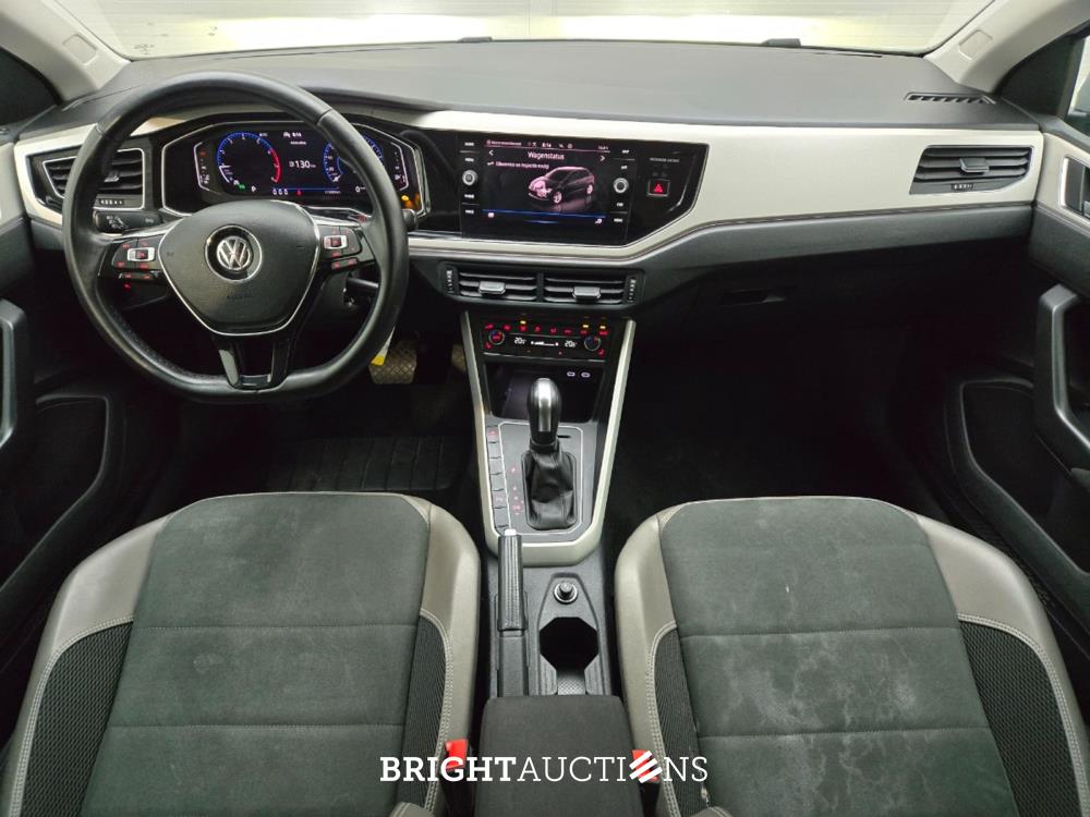 Volkswagen Polo Highline Business R 1.0 TSI 110pk 2021, T-090-FZ