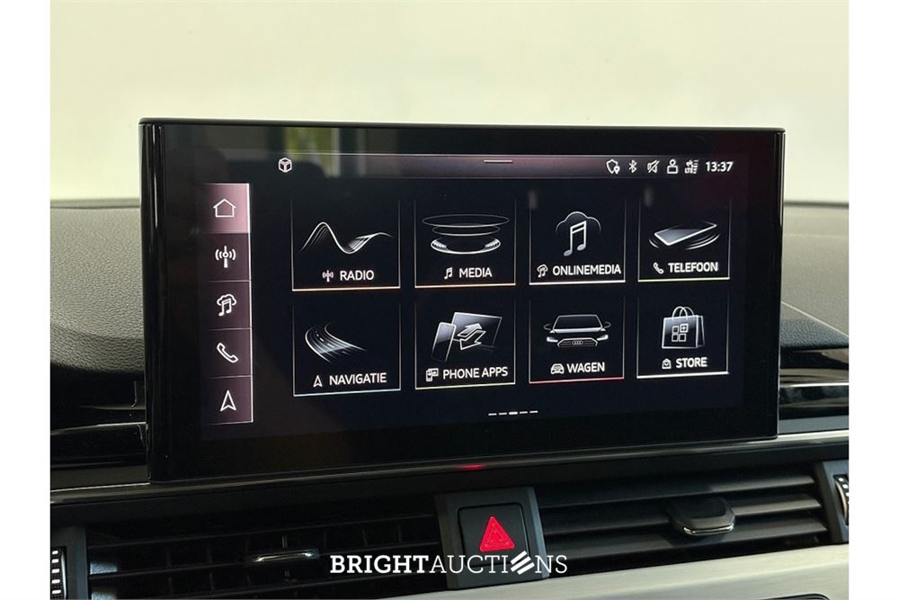 Audi A4 35 S edition Competition TFSI 149pk 2023 (Origineel-NL), X-994-BX
