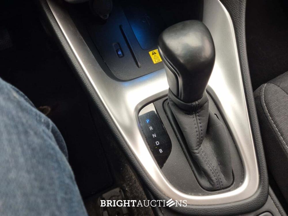 Toyota Yaris Vvt-I HYBRID Lounge 1.5 92pk 2021