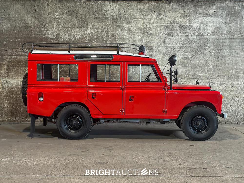 Land Rover 109 Series II (BRANDWEER) 78pk 1969, AM-25-29