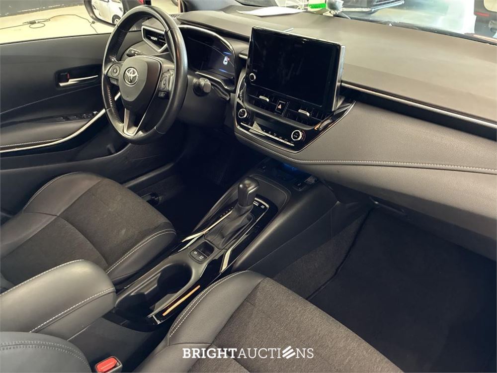 Toyota Corolla Hybrid Business Plus 1.8 170pk 2023 (Origineel-NL), S-765-NH