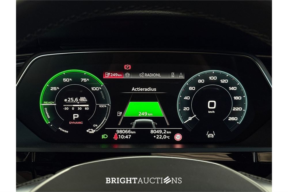 Audi Q8 55 S Edition Competition Quattro 115 kWh 2024 (Origineel-NL), Z-182-HF