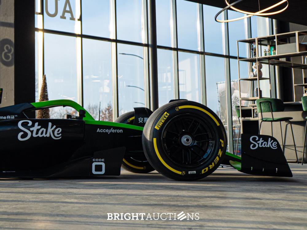 Stake F1 Team KICK Sauber Showcar 1:1 Scale