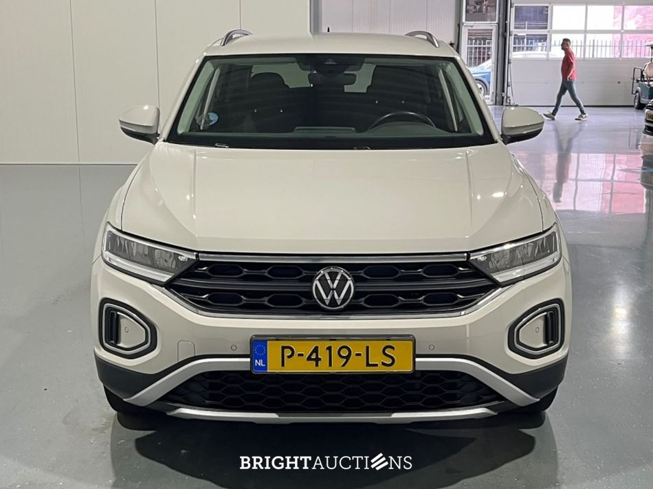 Volkswagen T-Roc Life 1.5 TSI 150pk 2022 (Origineel-NL), P-419-LS