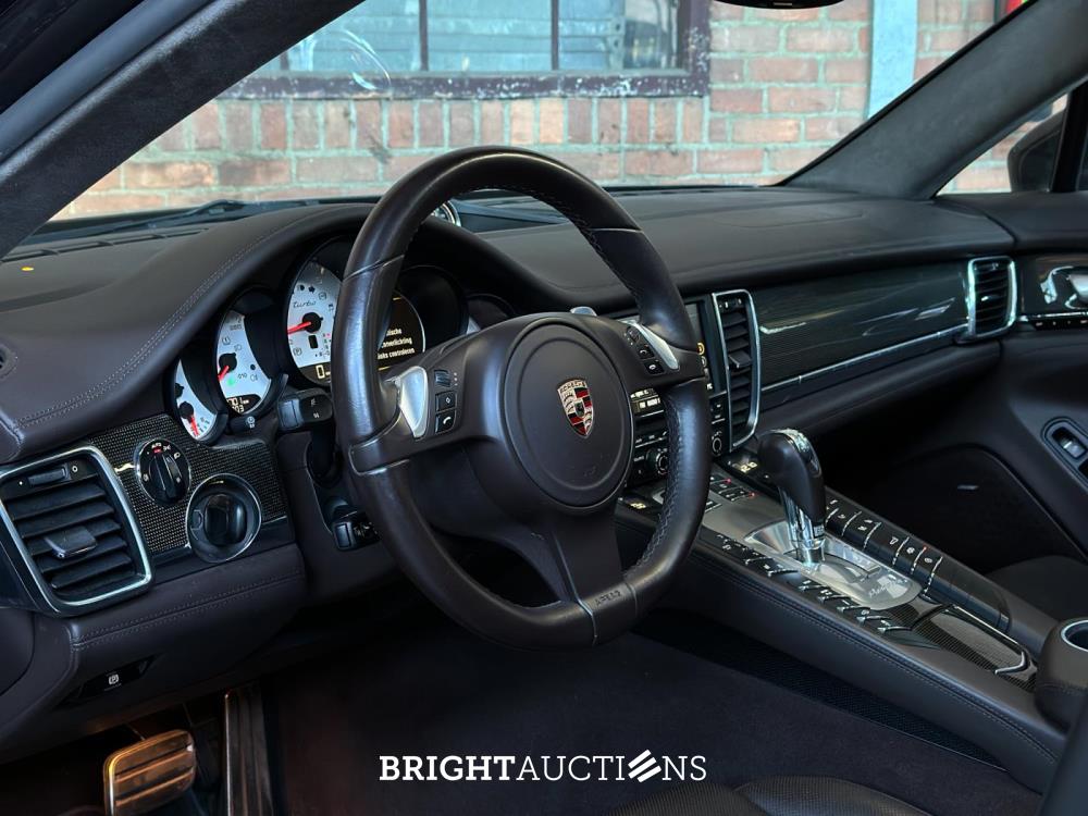 Porsche Panamera Turbo 4.8 V8 500pk 2009 Sport-Chrono, N-110-LT