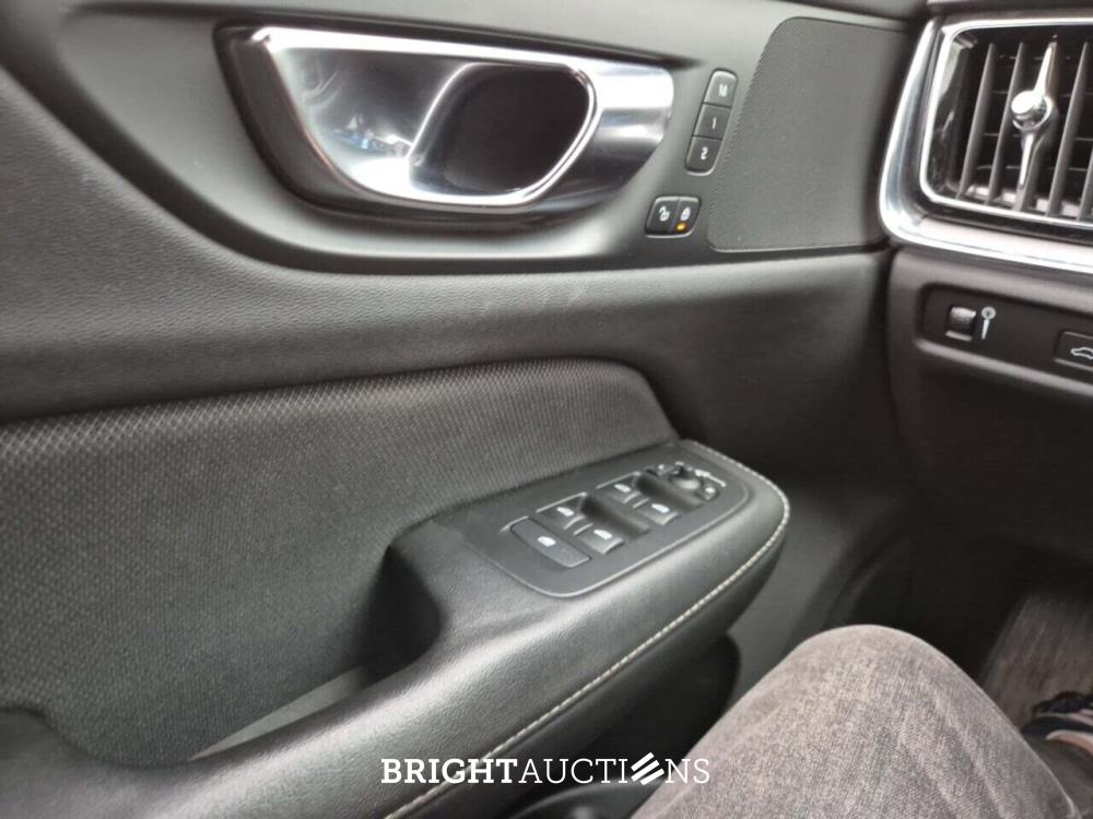 Volvo V60 D3 R-Design Geartronic 2.0 150pk 2021